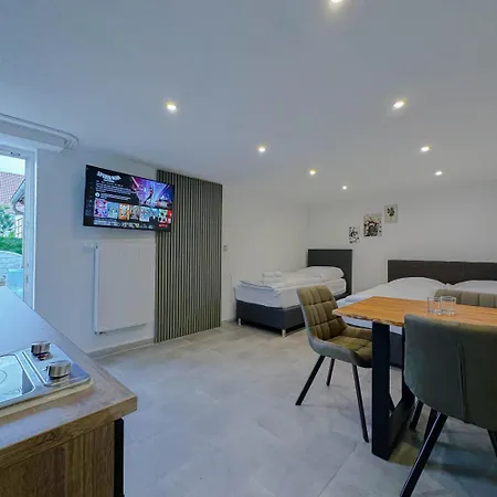 Adn - Netflix - Modern And Smart