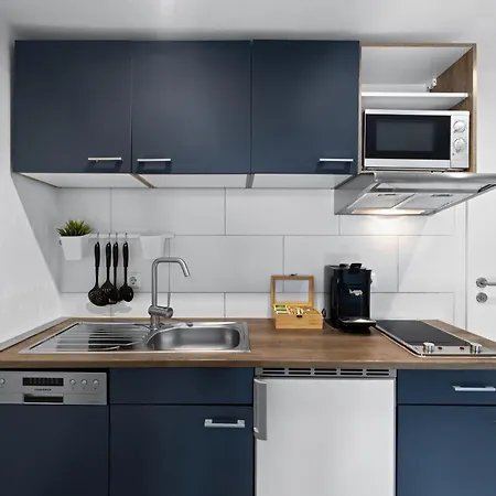 Adn - Netflix - Modern And Smart Apartment Guenzburg