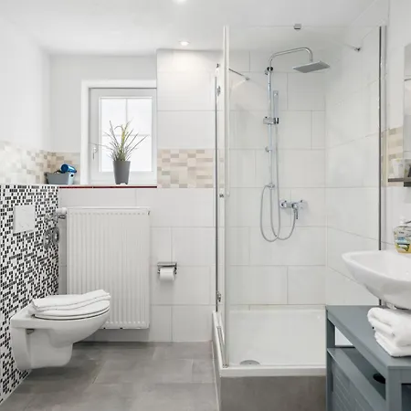 Adn - Netflix - Modern And Smart Apartment
