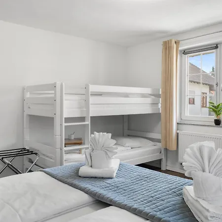 Adn - Netflix - Modern And Smart Apartment